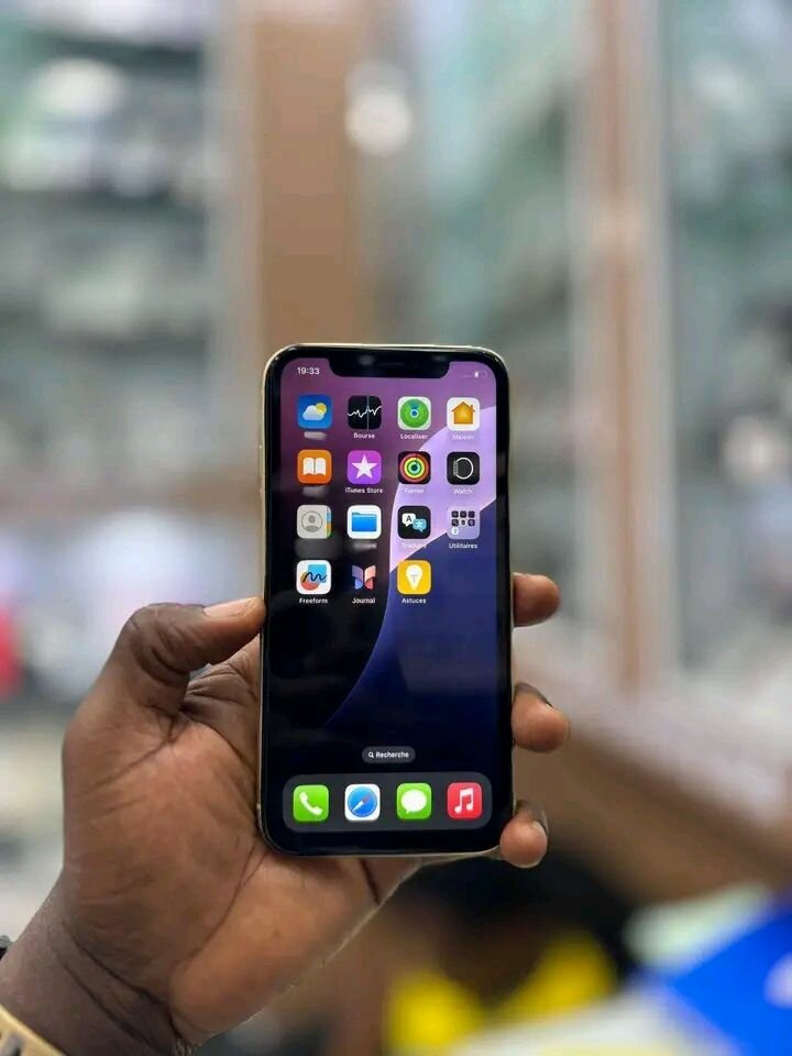 iPhone XR Jaune