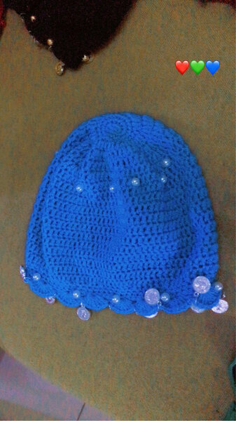 Bonnets en crochet perlé