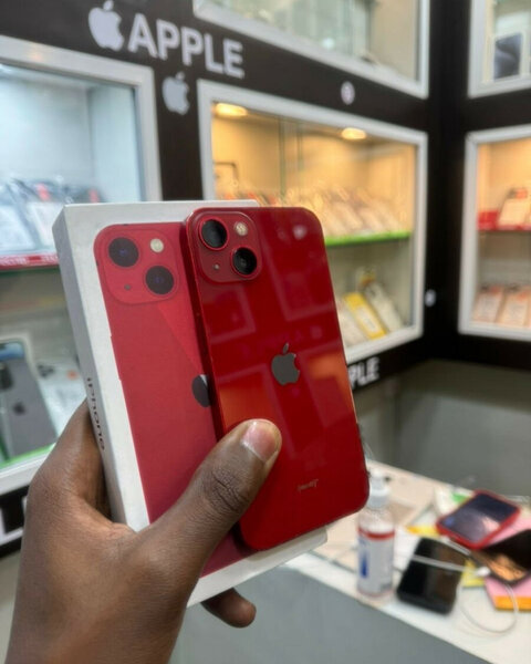 iPhone 13 Rouge Neuf Débloqué