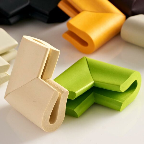 Protection d´angle de table