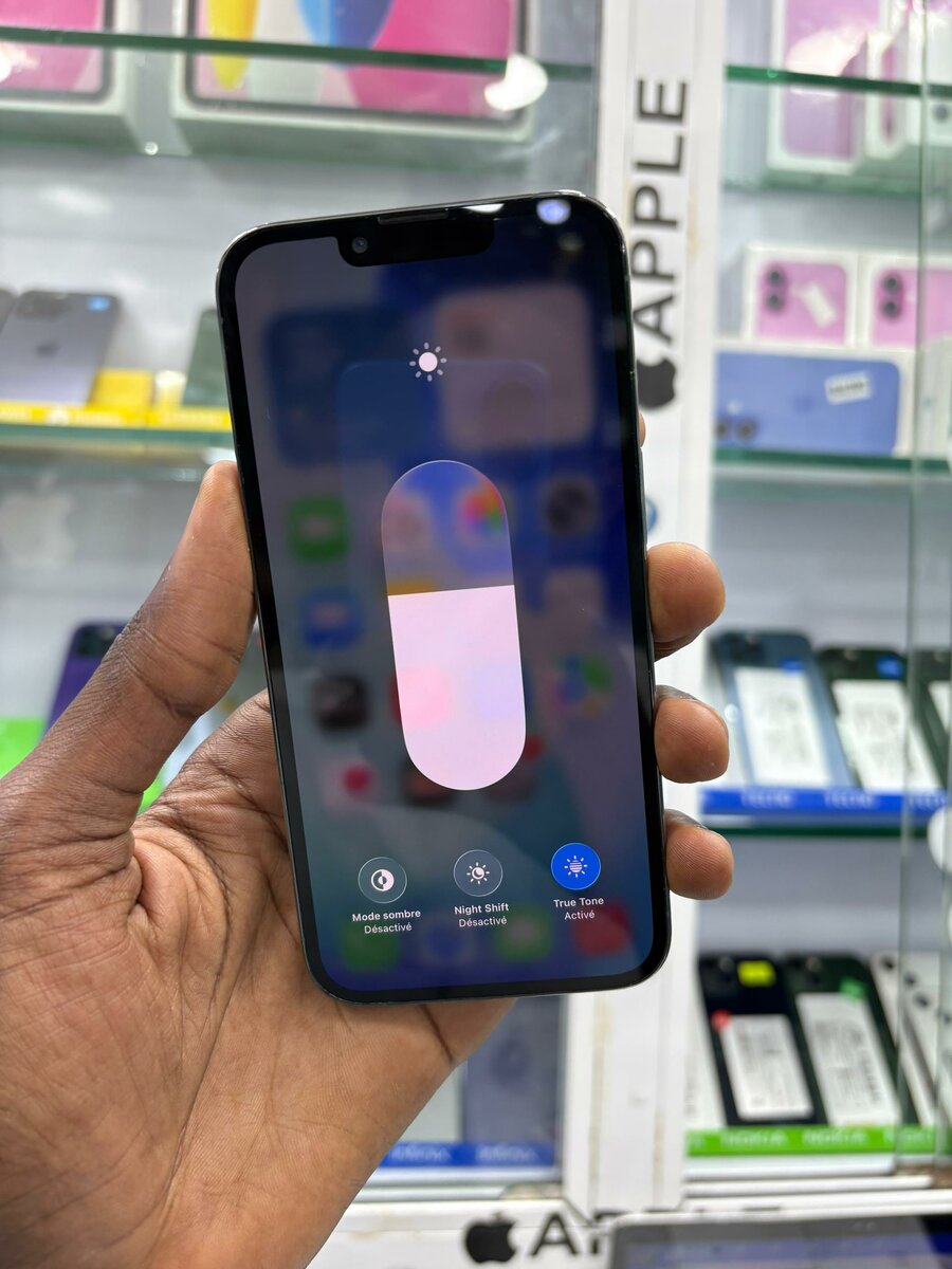 Disponible 13 Pro 128go Casi r