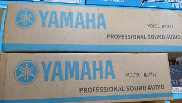 Yamaha mixer