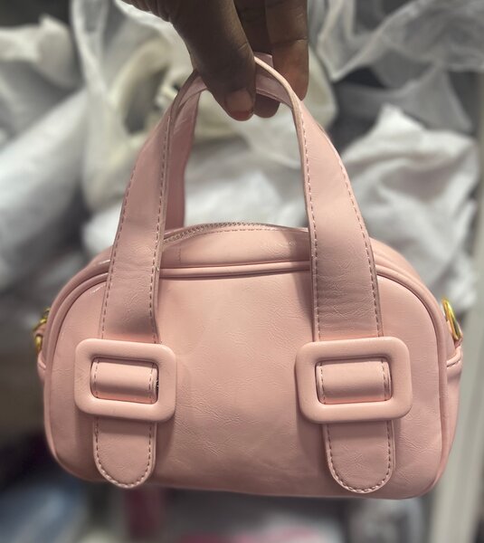 Sac à main rose élégant