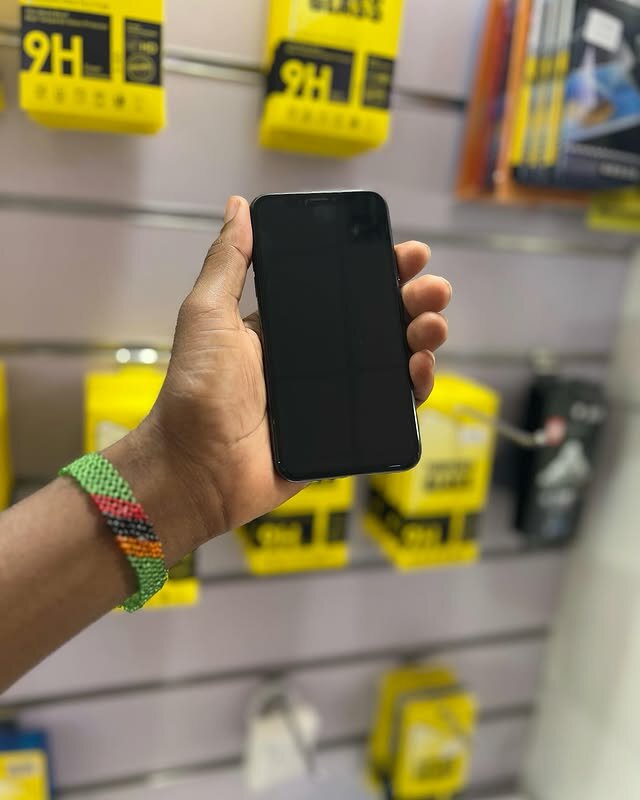 BRAND NEW IPHONE 🍏 pro 