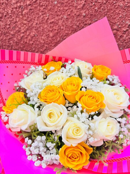 Bouquet de Roses Éclatantes