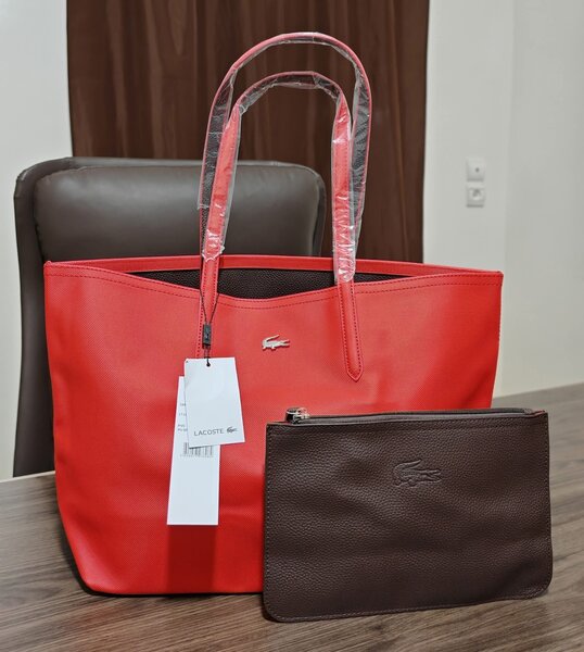 Sac fourre-tout Lacoste élégant