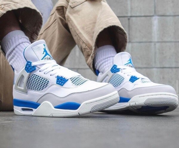 Jordan 4