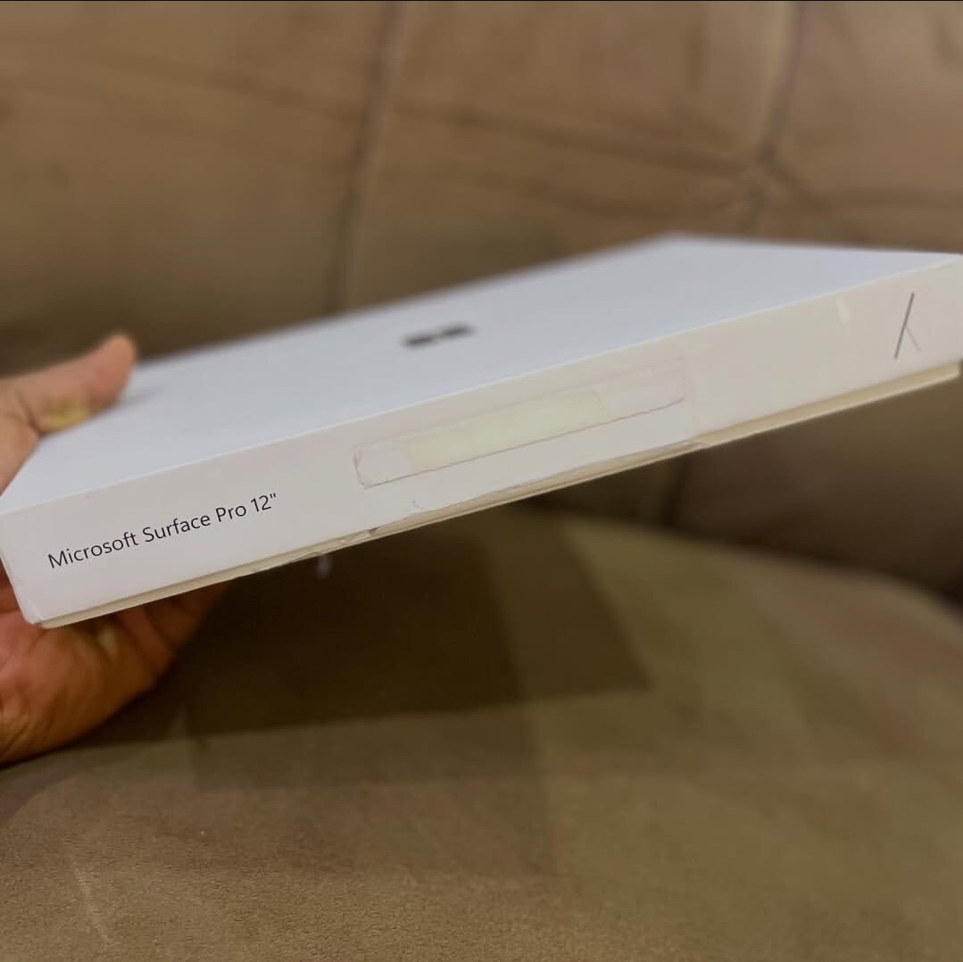 Microsoft Surface Pro 12"