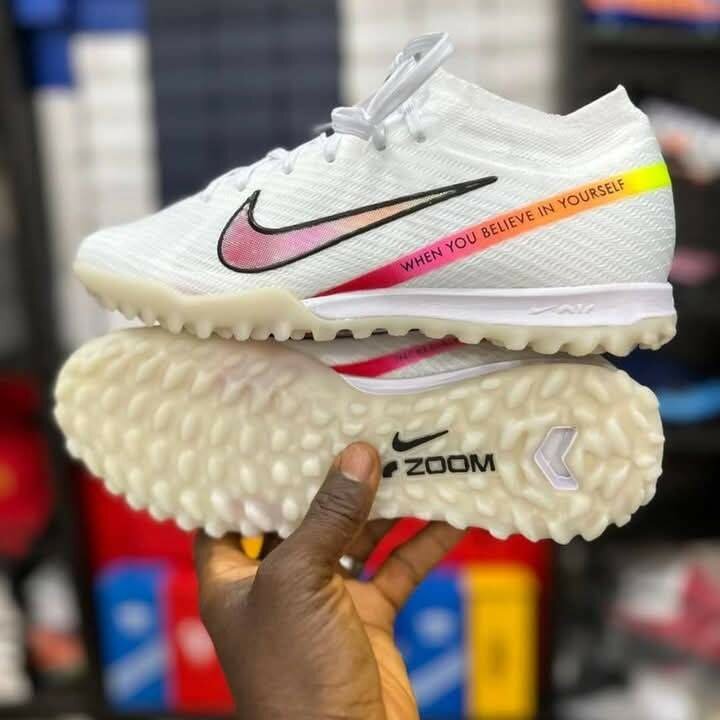 Nike astroturf boots