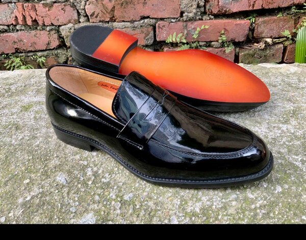 Mocassins pour hommes en cuir brillant