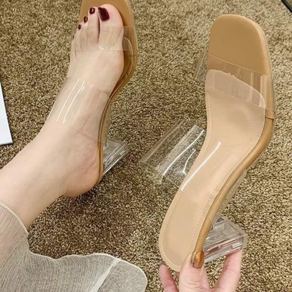 Beautiful, high-quality and comfortable women's sandals with heels