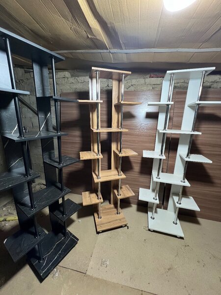 Подставка для комнатных цветов