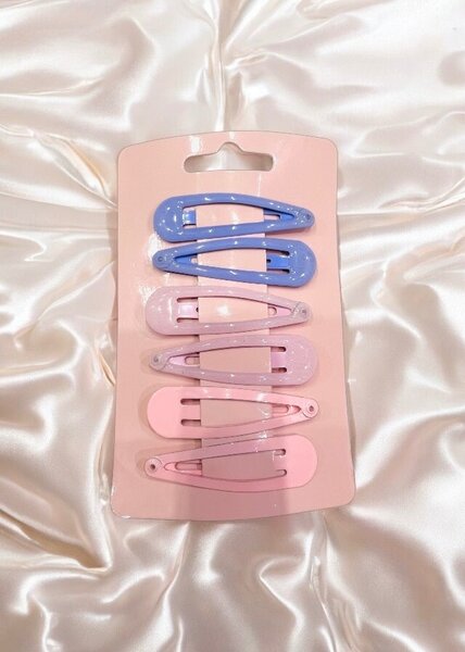 3 pairs of hair pins for girls.