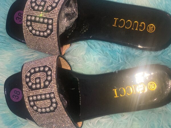 Sandales élégantes à perles