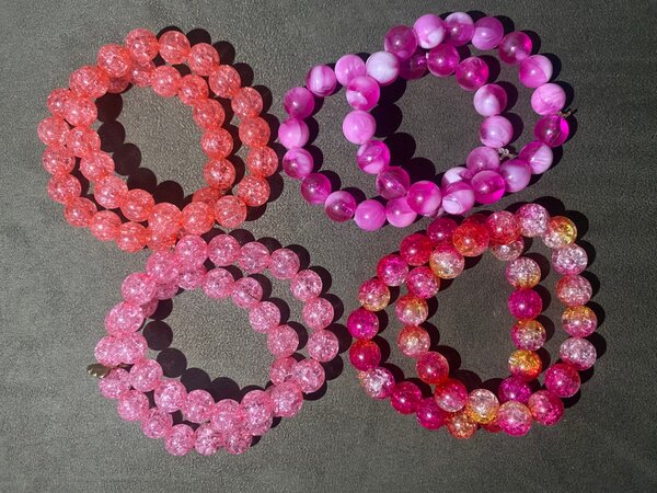 Bracelets en perles rose