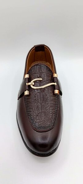 Causal shoes