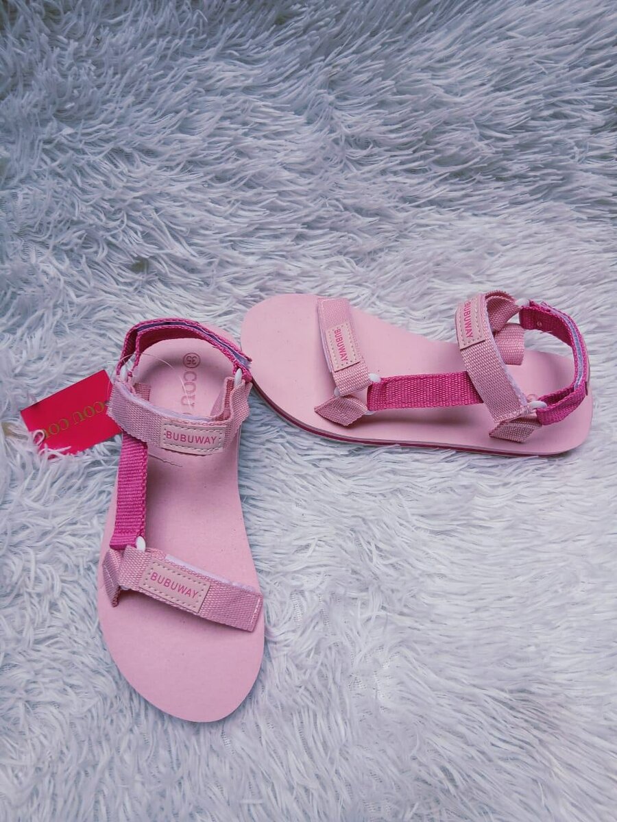 Sandales enfants résistantes