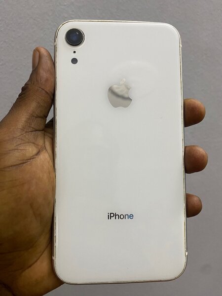 iPhone XR 64Gb sans id
