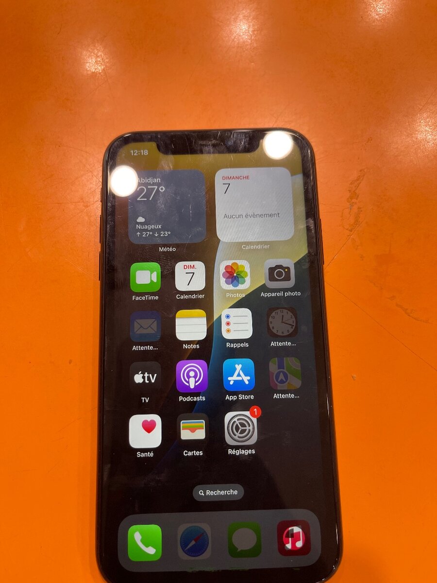 iPhone Noir 64 Go Débloqué