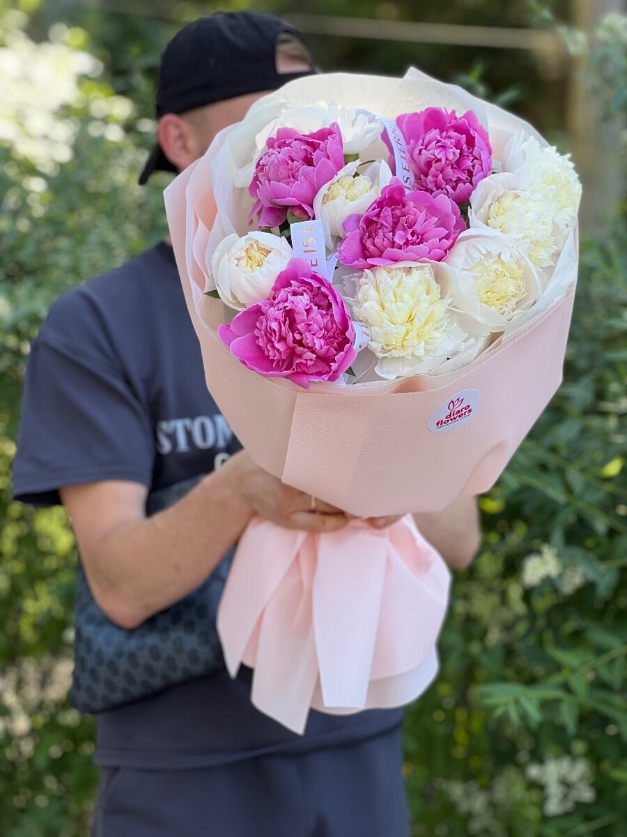 Пионы букет