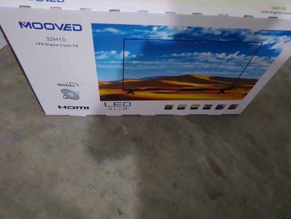 Mooved 32 Digital satellite TV