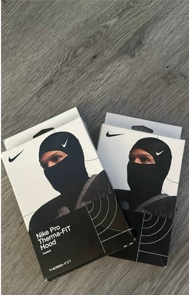 Nike Pro Therma-FIT Cagoule