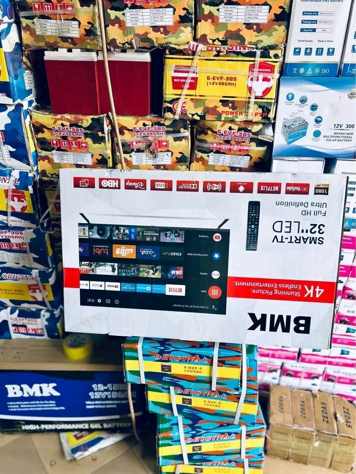Smart TV 32" LED 4K Ultra HD