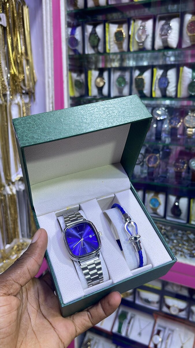 Montre élégante avec bracelet