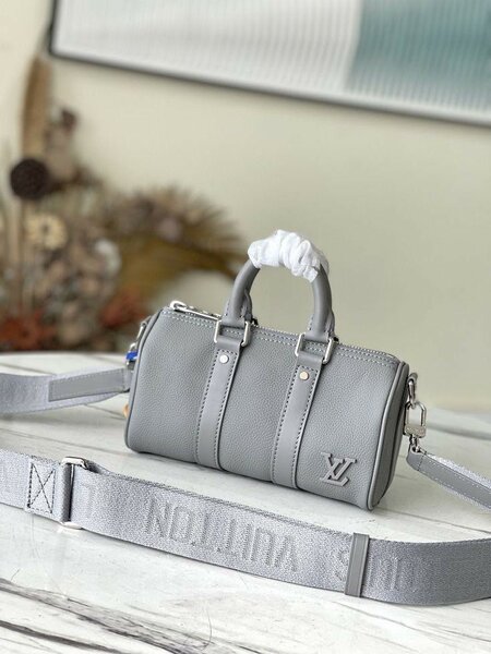 Sacoche Louis Vuitton