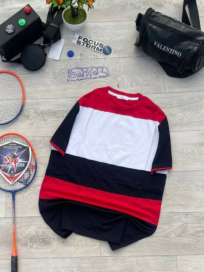 T-shirt à rayures colorées