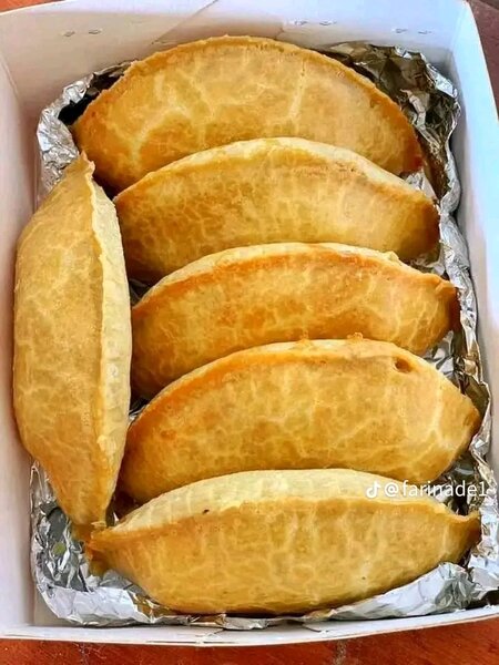 5Pastel artisanales dorées