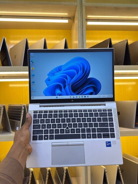 Ordinateur portable HP Elitebook