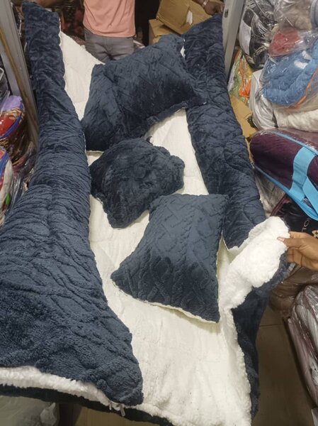 5pc Queen size duvet