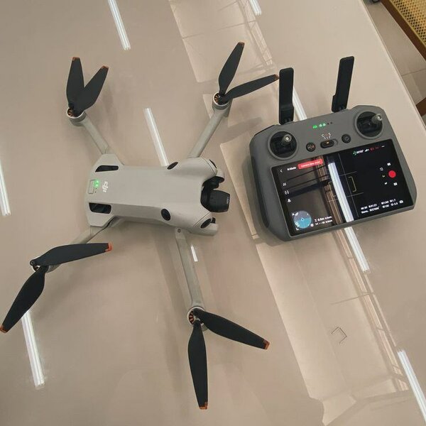 Drone avec télécommande HD