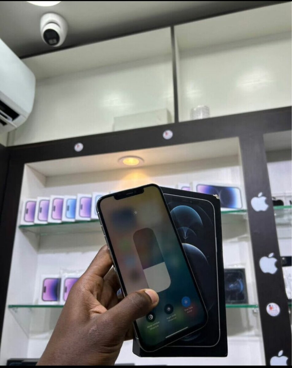 Smartphone Apple avec Packaging