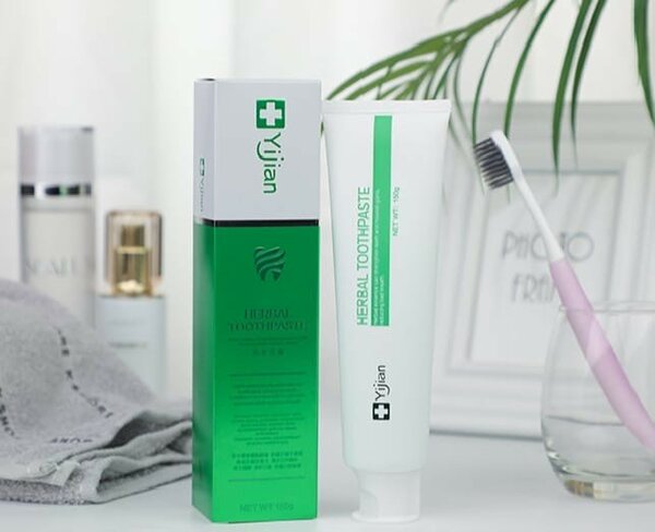 HERBAL TOOTHPASTE - 150g