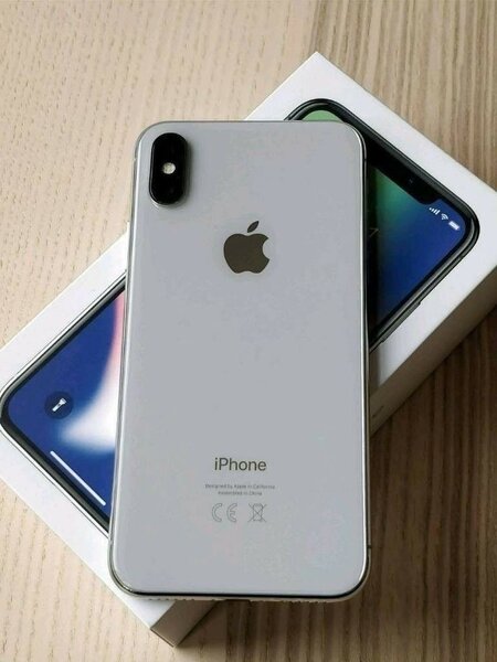 iPhone X reconditionné argent