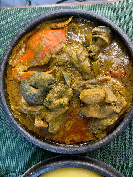 Foutou banane sauce graine