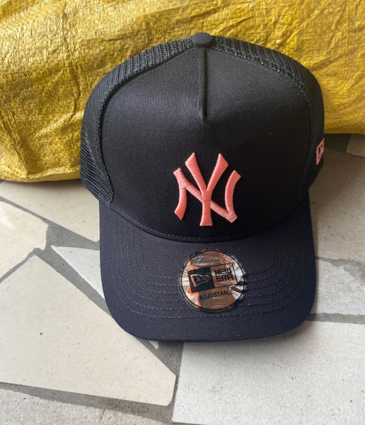 Casquette Noire NY authentique