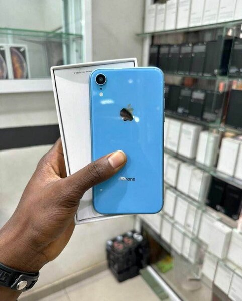 IPHONE XR