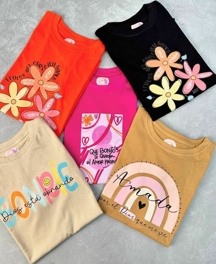 T-shirts imprimés colorés