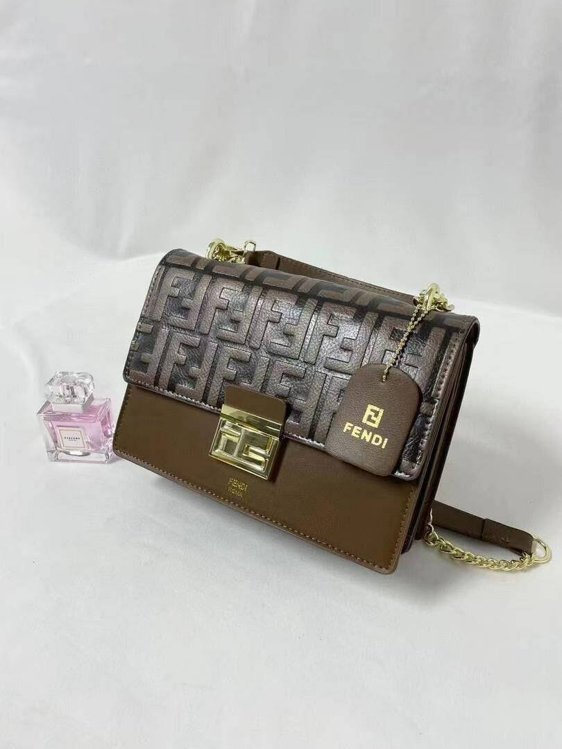 Stylish bag for ladies