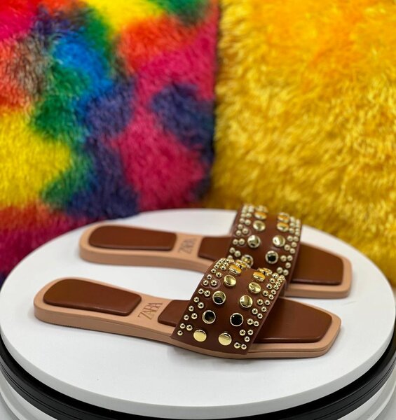 Its a nice Zara slippers