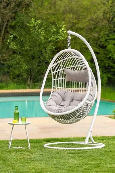 Chaise suspendue élégante