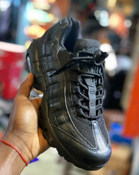 Baskets Nike Air Max 95 noires