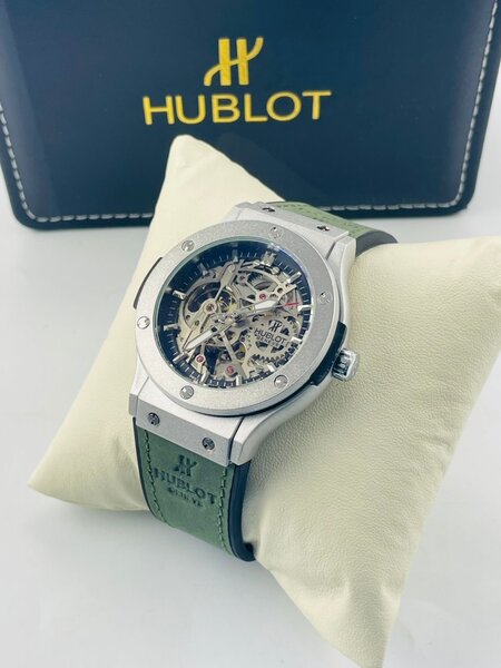 Montre Squelette Hublot Homme
