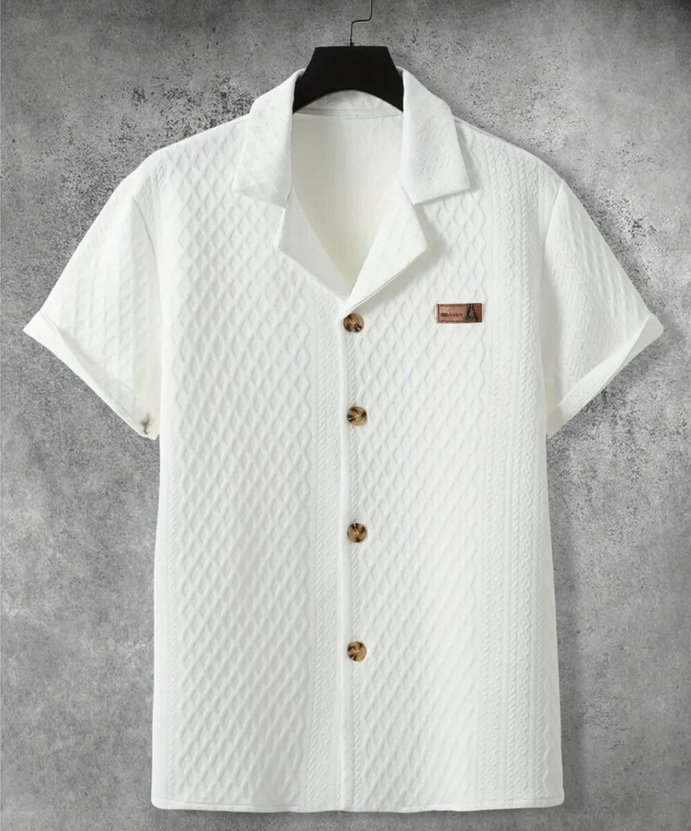 Мужская футболка.