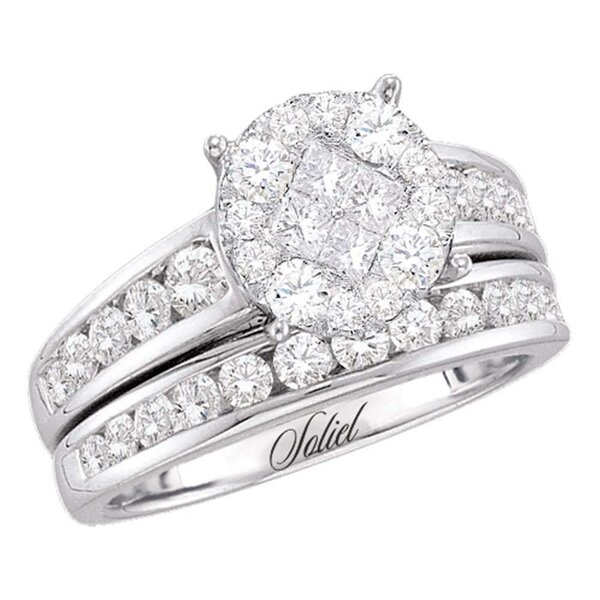 Ladies engagement ring