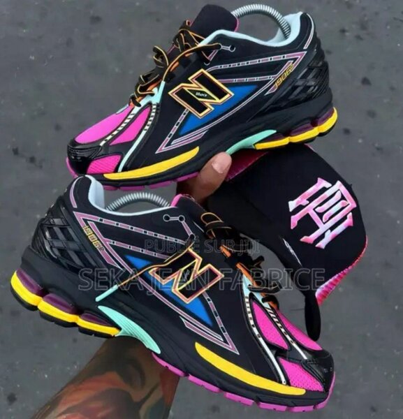 Baskets sport tendance colorées