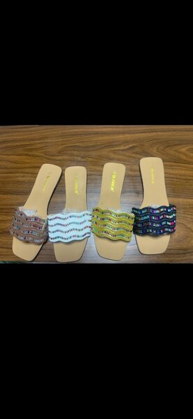 Sandales multicolores élégantes